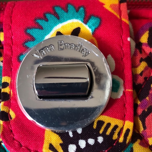 Vera Bradley Vibrant Floral Wallet - Red and Green New - Picture 2 of 5